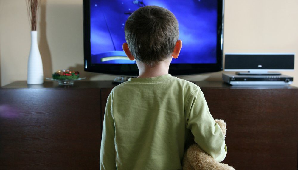 Хүүхдүүд яагаад телевизийн зар сурталчилгааг үзэх дуртай байдаг вэ?