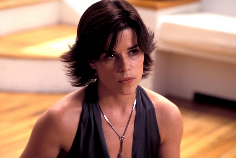 Жүжигчин Нив Кэмпбелл /Neve Campbell/: Түүний үнэнч байдал айлгадаг. 