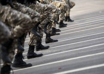 Саудын Арабад эмэгтэйчүүдийг цэргийн алба хаахыг зөвшөөрнө