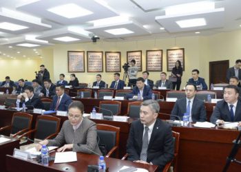 С.Мөнхчулуун:АН-ын зүгээс камерын өмнө улс төр хийсэн явдал боллоо