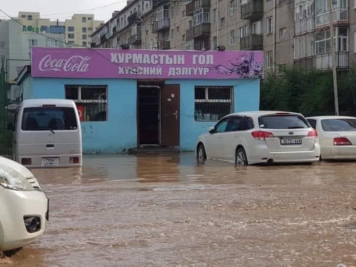 Үерийн улмаас хаагдсан замуудын мэдээлэл