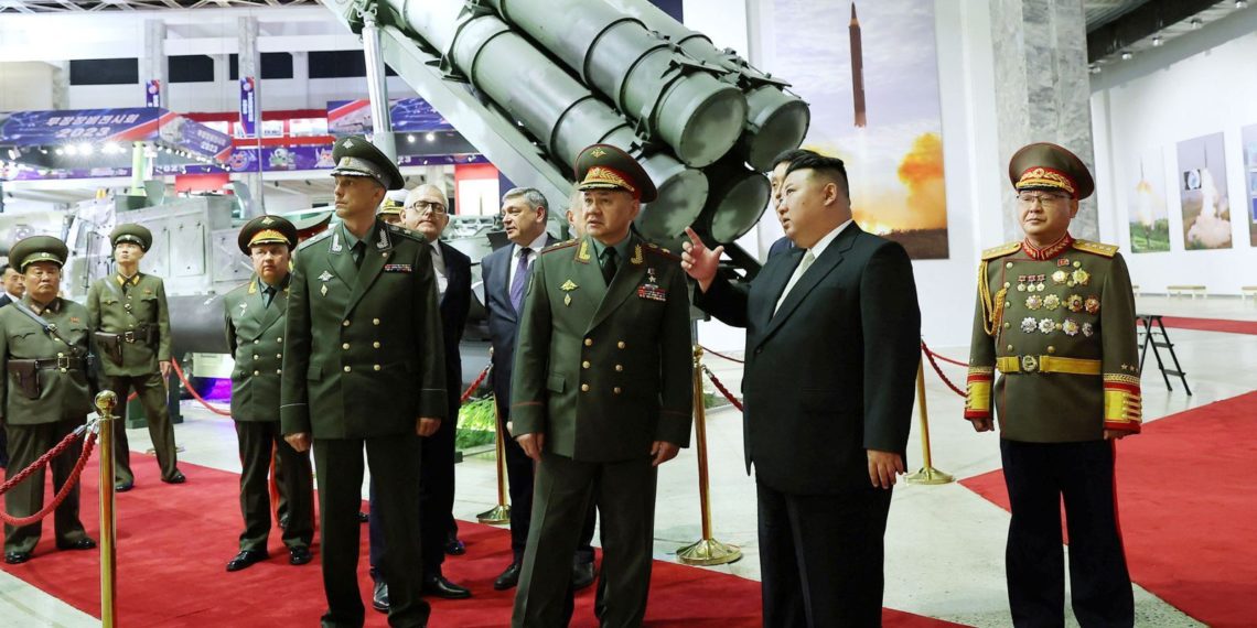 Сергей Шойгу Умард Солонгосын армийг “дэлхийн шилдэг” хэмээн магтав