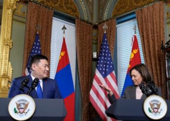 WASHINGTON POST: Монгол Улс Хятад, Оросын сүүдрээс гарахыг эрмэлзэж байна