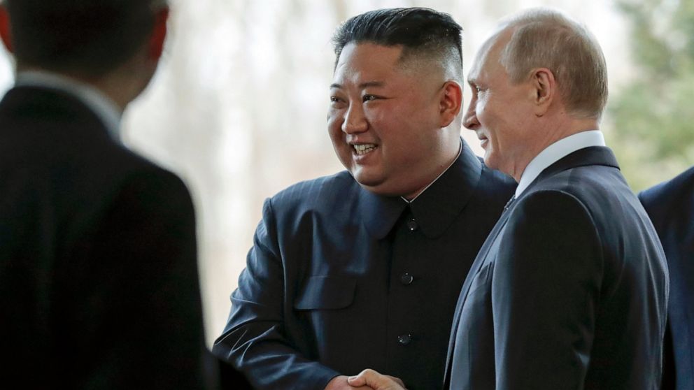 Ким Жон Ун Путинтэй уулзаж, зэвсэг нийлүүлэх асуудлаар ярилцана