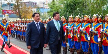 ИБУИНВУ-ын Зэвсэгт хүчний сайд Жэймс Хиппи Монголд айлчилж байна