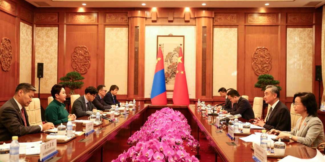 ШХАБ-ын хуралдааны үеэр болох Монгол, Хятадын Ерөнхий сайд нарын уулзалтын бэлтгэл ажлын талаар ярилцав