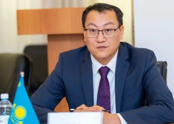 Казахстан улс цэрэг дайнтай холбоотой бараа бүтээгдэхүүн ОХУ-д экспортлохыг хориглолоо