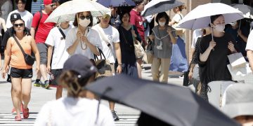 Японд хамгийн халуун есдүгээр сар тохиожээ