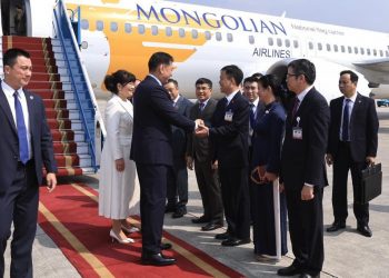 Монгол Улсын Ерөнхийлөгчийн Вьетнам Улсад хийх төрийн айлчлал эхэллээ