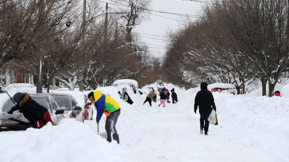 АНУ-ын мужуудад их хэмжээний цас орж, үүний улмаас дөрвөн хүн амиа алджээ