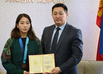 Монголын мөсөнд авиралтын тамирчид 2024 оны Дэлхийн цом, ДАШТ-ээс 9 медаль хүртжээ