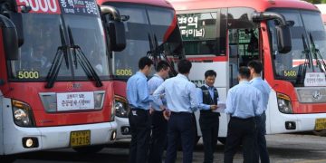 БНСУ-д автобусны жолооч нар цалингаа нэмүүлэхийг шаардан ажил хаялт зарлажээ