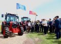 Беларусийн ерөнхийлөгчийн бэлэглэсэн хоёр тракторыг хүнсний хувьсгалд зориулна