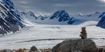 ЦУОШГ: Монгол орны мөстөл, мөсөн голын талбай эрчимтэй багассаар байна