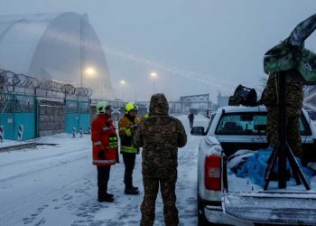 Украины дулааны станц Оросын цохилтод өртөж, 100 мянган хүн халаалтгүй болжээ