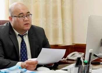 Б.Гүнбилэг:  Хуулийн агуулга нь 3 хоног амраахдаа байгаа болохоос шинийн 1-тэй, 1-гүйдээ биш юм шүү