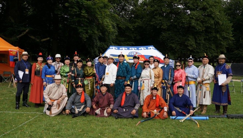 Дэлхийн Монголчуудын анхдугаар наадам Бельгийн Хаант Улсын Брюссель хотод боллоо