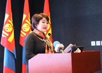 Ерөнхийлөгч яруу найрагч Ц.Хуланд уучлал үзүүлж, суллахаар болжээ