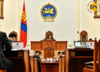Яачихсан 4 гишүүнийг намрын чуулганаар явуулна гээд яриад унав?