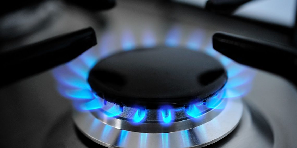 Айл өрхийг үе шаттай хийн газын хэрэглээнд шилжүүлнэ