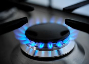 Айл өрхийг үе шаттай хийн газын хэрэглээнд шилжүүлнэ