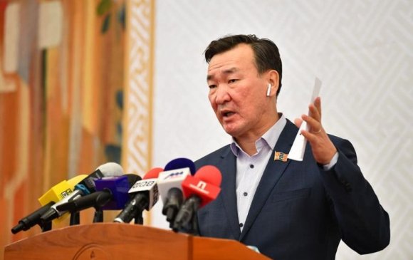 С.Ганбаатарыг УИХ-ын гишүүнээс түтгэлзүүлэх асуудлыг 9-р сард хэлэлцэнэ