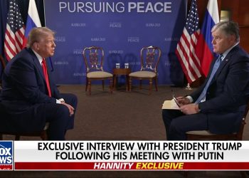 Путинтэй уулзсаныхаа дараа Трамп Зеленскийд хандан “Хэлэлцээ хий” гэж хэлэв
