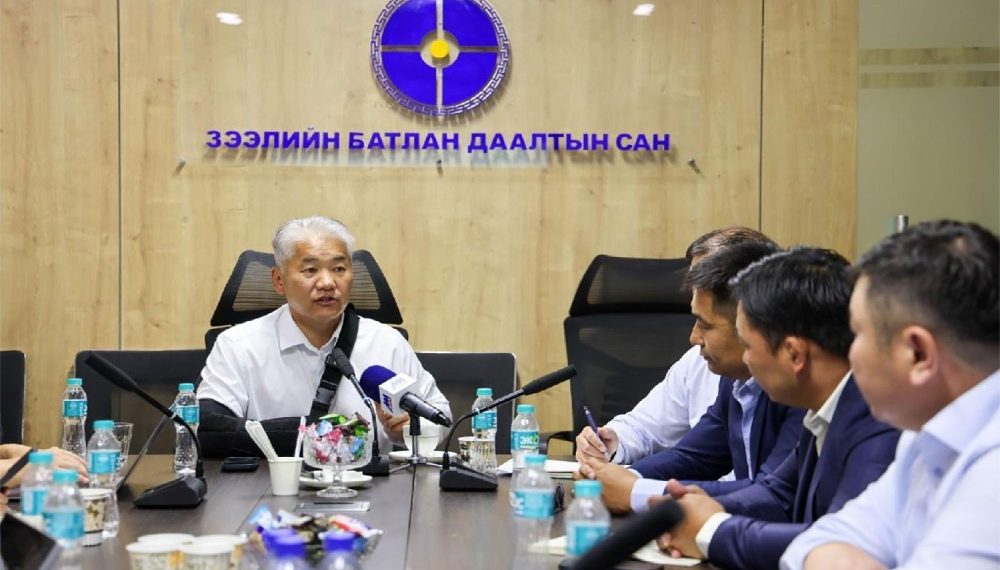 Ж.Энхбаяр: Иргэдэд гурилын үнэ өндөр байхааргүй зохицуулалтыг хийх шаардлагатай