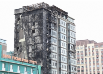 Дэлбэрэлтэд өртсөн 207 дугаар байрыг буулгах ажил эхэлжээ