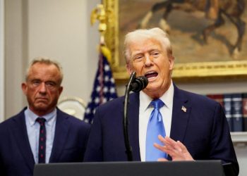 Трамп аутизмд вакцин, өвчин намдаагч эм буруутай гэсэн бол мэргэжилтнүүд түүнийг үгүйсгэв