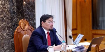 Г.Занданшатар: Хэн чанга дуугарсан нь, хэн олон пост оруулсан нь намын дарга болдоггүй