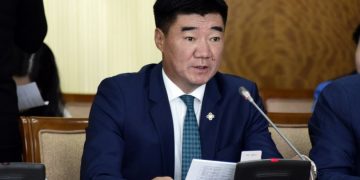 Эмнэлгүүд нэмэлт санхүүжилт авахын тулд хуурамч өвчний түүх бичсэн зөрчил илэрчээ