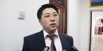 ҮХЦ-ийн хуралдаан хүчин төгөлдөр үйлчилж байгаа олон хуулийг зөрчсөн байдалтай өрнөлөө