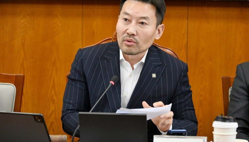 Х.Ганхуяг: Надад Шадар сайдаар томилох тухай санал ирээгүй