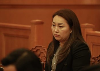 Х.Булгантуяаг огцруулах эсэх асуудлыг Байнгын хороо хэлэлцээгүй гэх шалтгаанаар хойшлууллаа