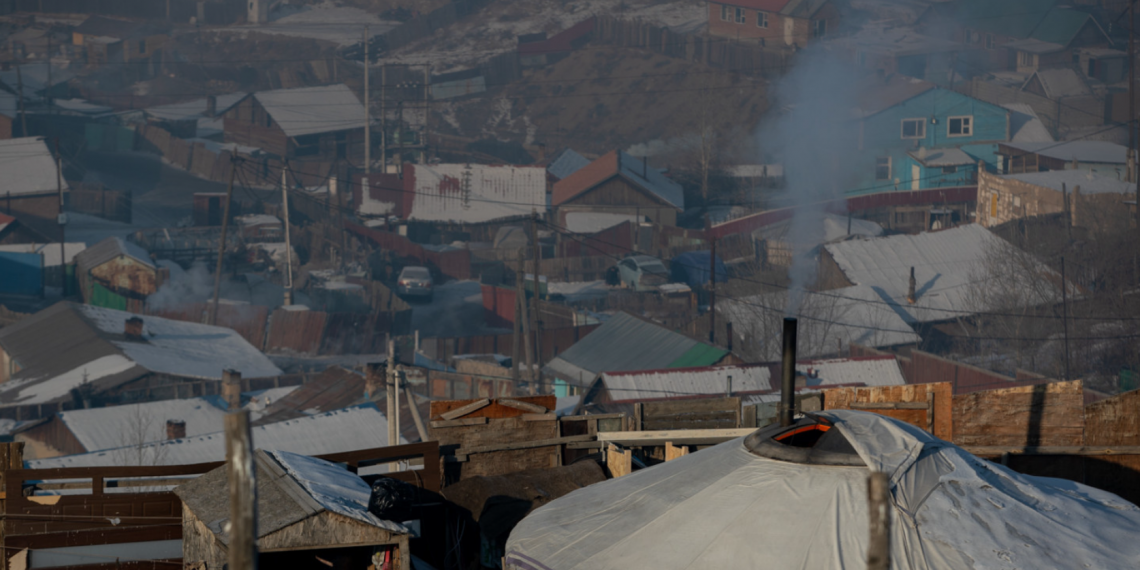 Айл өрх, ААН-ийн яндангаас гарах утааг дрон ашиглан туршилтаар хянаж эхэлжээ