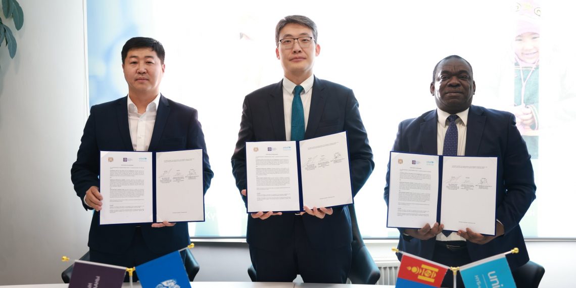 “Цахим донтолтоос урьдчилан сэргийлж, сурагчдын оюуны хөгжлийг дэмжих” хөтөлбөр хэрэгжүүлнэ