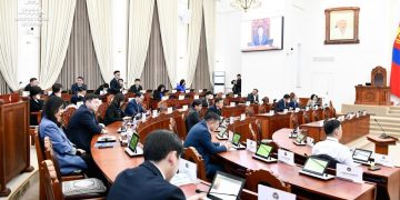 Монгол Улсын 2026 оны төсвийн тухай хуулийн төсөлтэй хамт өргөн мэдүүлсэн хууль, тогтоолын төслүүдийг эцсийн хэлэлцүүлэгт шилжүүллээ