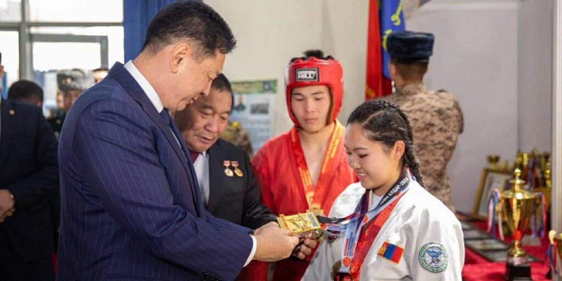 Бүх шатны сургуульд гардан тулаан, өөрийгөө хамгаалах хичээл заах санаачилгыг дэмжинэ