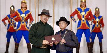 Академич, хуульч С.Нарангэрэлд төрийн дээд шагнал “ЧИНГИС ХААН” одонг хүртээлээ