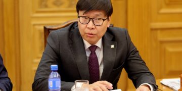 Сурагчдын амралтыг 14 хоногоор наашлуулах ЭМЯ-ны саналыг Боловсролын яам хүлээн авах боломжгүй гэв