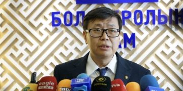 Даваа гарагаас эхлэн томуу ихтэй сургуулиудын 1-5 ангийн сурагчдыг цахимаар хичээллүүлнэ