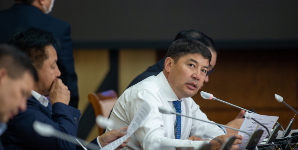 Т.Аубакир: Багш нар цалингаа 76 хувиар нэмүүлэх хүсэлт тавьсан. Засгийн газрын зүгээс хэлэлцээрийг бүртгэ гэсэн тохиолдолд би бүртгэнэ