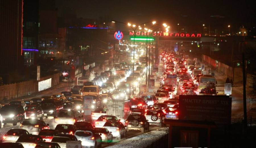 Улаанбаатар хотын замын хөдөлгөөнд оролцож буй жолооч нарын ухамсар хөгжсөн орнуудын жолооч нараас 20 жилээр хоцорч байна