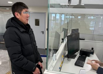 Интерполоор эрэн сурвалжилж байсан ОХУ-ын иргэнийг шилжүүлэв