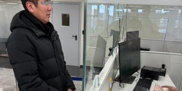 Интерполоор эрэн сурвалжилж байсан ОХУ-ын иргэнийг шилжүүлэв