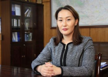 Авлигын хэрэгт холбогдсон БОАЖЯ-ны газрын дарга асан С.Баясгаланг 10 саяар торгов