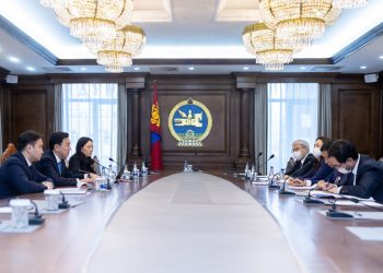 18 сараар тэтгэврийн зээл авсан ахмадуудын зээлийн хугацааг 36 сар хүртэл сунгахаар ойлголцлоо