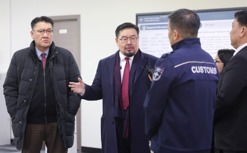 Г.Занданшатар: Танилын бараа, онцгой шугам гэх арын хаалганы үйлдлээ зогсоо