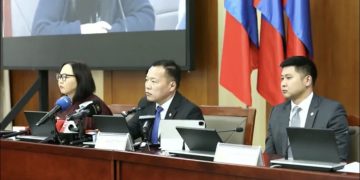 Дэд сайдын асуудлаа буцаахгүй бол Засгийн газрыг огцруулах бичгийг УИХ-д өргөн барина